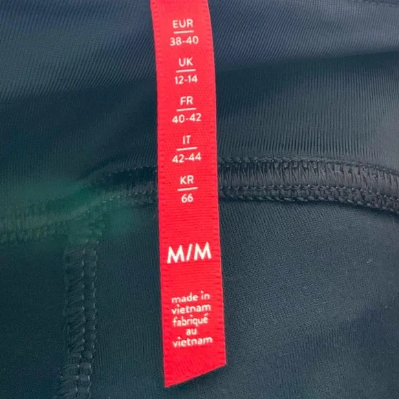 Spanx Navy Wide Waistband Fitted Compression size M - Picture 8 of 15